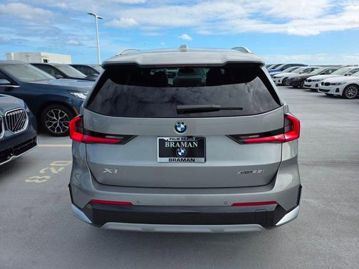 Space Silver 2026 BMW X1 xDrive28i