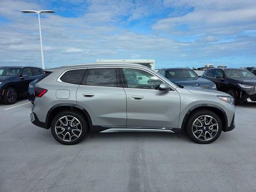 Space Silver 2026 BMW X1 xDrive28i