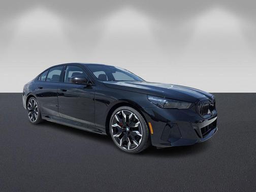 Black Sapphire Metallic 2026 BMW i5 eDrive40