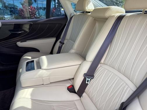 2019 Lexus LS 500 Base