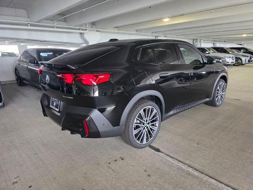 Jet Black 2026 BMW X2 xDrive28i