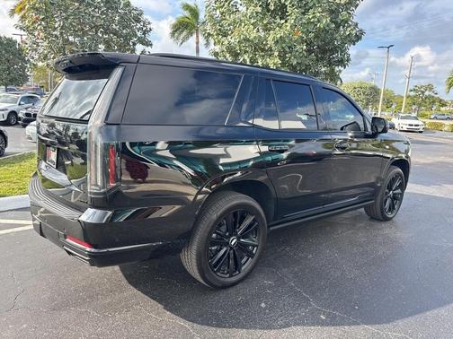 2025 Cadillac Escalade Sport