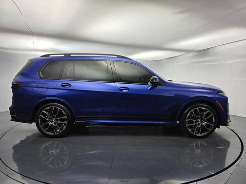 Bay Blue 2025 BMW X7 M60i