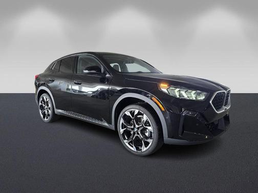 Jet Black 2026 BMW X2 xDrive28i
