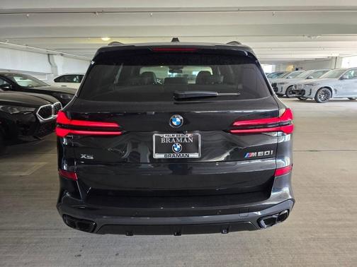 Black Sapphire Metallic 2026 BMW X5 M60i