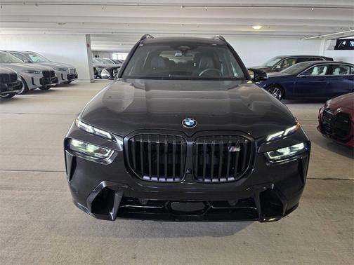 Black Sapphire Metallic 2026 BMW X7 M60i