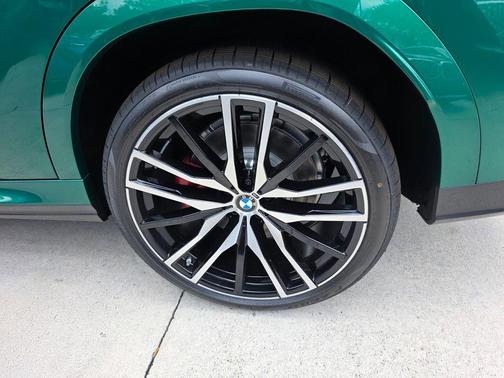 Isle of Man Green Metallic 2026 BMW X6 M60i