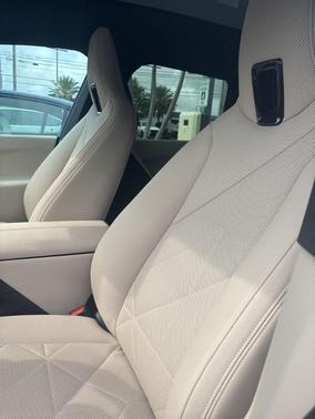 Mineral White Metallic 2023 BMW iX xDrive50