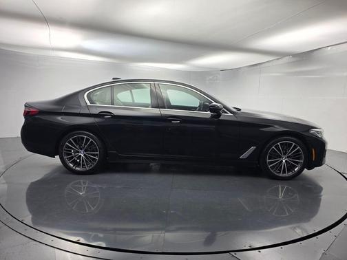 Black Sapphire Metallic 2023 BMW 530 i