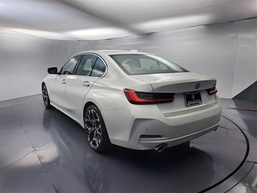 2025 BMW 330 i