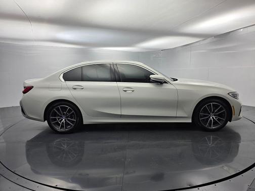 Alpine White 2021 BMW 330 i