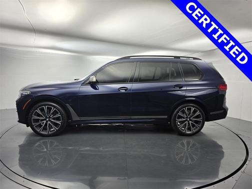 2022 BMW X7 M50i