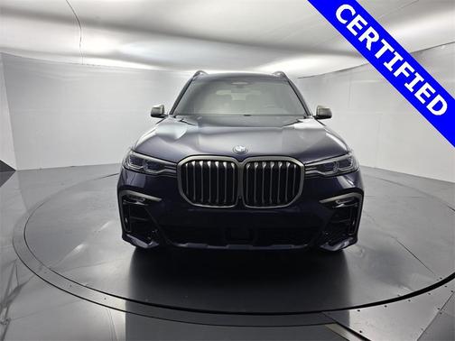 2022 BMW X7 M50i