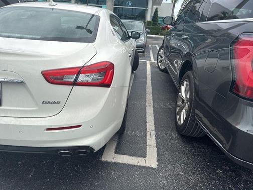 Bianco 2018 Maserati Ghibli Base