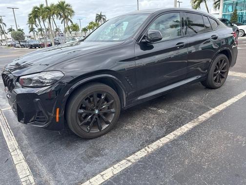 2023 BMW X4 xDrive30i