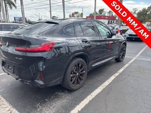 2023 BMW X4 xDrive30i