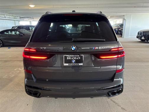 2026 BMW X7 M60i