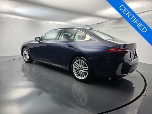Tanzanite Blue II Metallic 2024 BMW 530 i