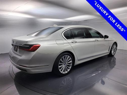 2020 BMW 740 i