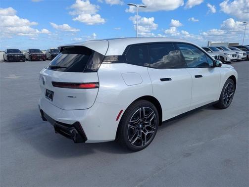 2026 BMW iX xDrive60