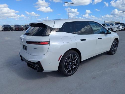 2026 BMW iX xDrive60