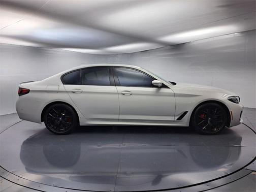 2023 BMW 540 i xDrive