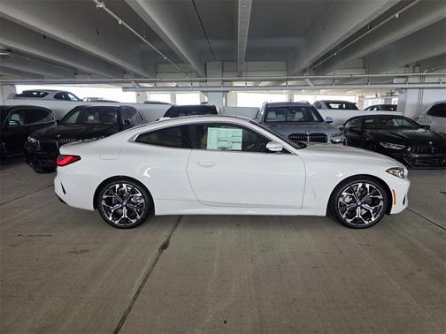 2026 BMW 430 i
