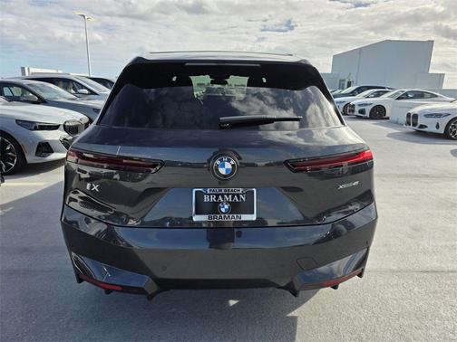 2026 BMW iX xDrive45