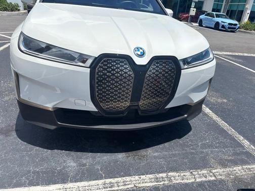 Alpine White 2024 BMW iX xDrive50