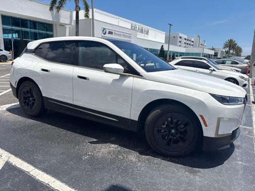 Alpine White 2024 BMW iX xDrive50