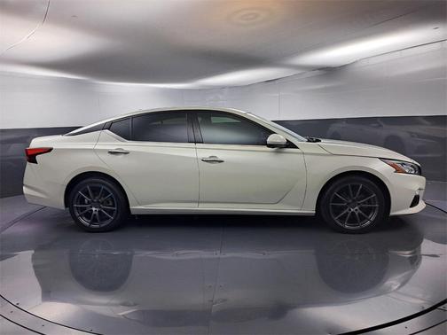 2019 Nissan Altima 2.5 Platinum