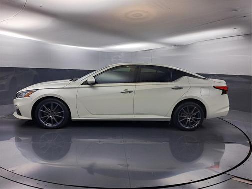 2019 Nissan Altima 2.5 Platinum