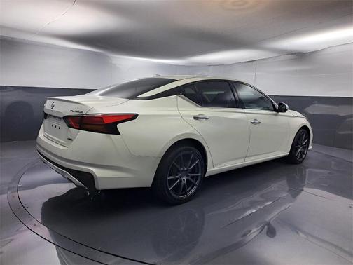 2019 Nissan Altima 2.5 Platinum