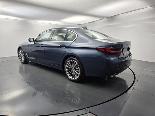 2023 BMW 530 i