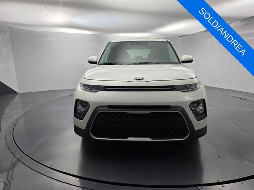 Snow White Pearl 2021 Kia Soul LX