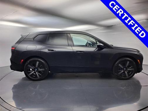 2025 BMW iX xDrive50