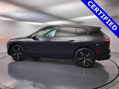 2025 BMW iX xDrive50