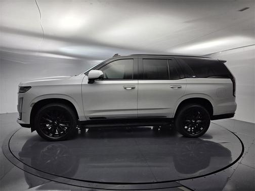 2023 Cadillac Escalade Luxury