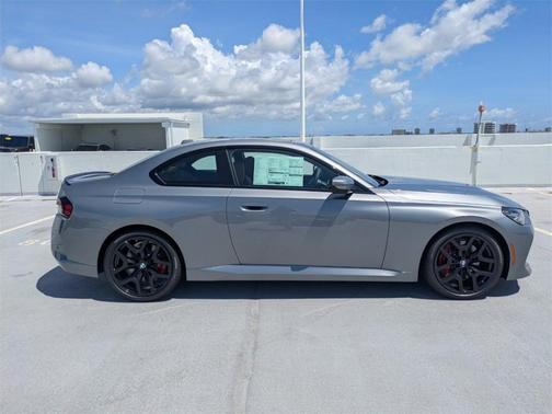 2025 BMW 230 i