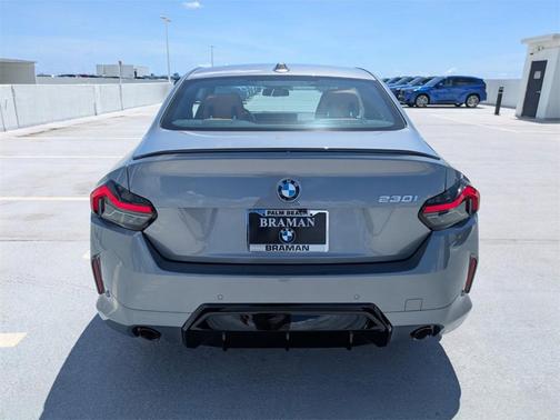 2025 BMW 230 i