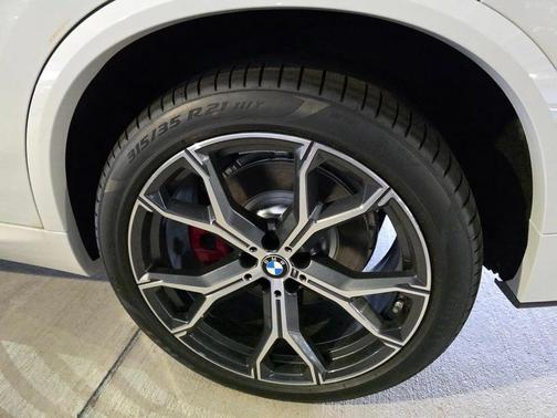 Alpine White 2026 BMW X5 PHEV xDrive50e