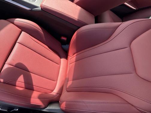 2025 BMW 330 i
