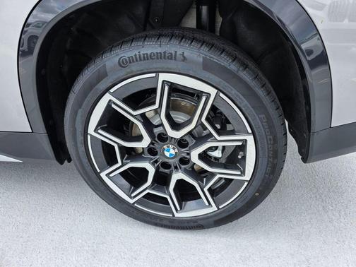 Space Silver 2026 BMW X1 xDrive28i