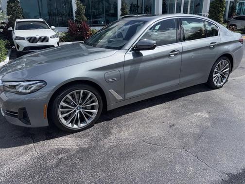 2023 BMW 530e 530e