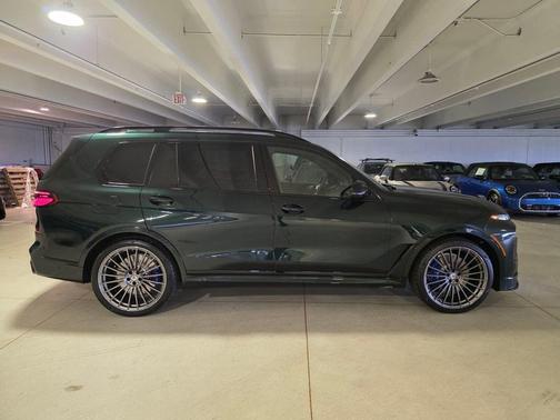 Oxford Green 2026 BMW ALPINA XB7 Base