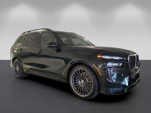 Oxford Green 2026 BMW ALPINA XB7 Base