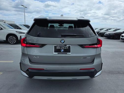 Space Silver 2026 BMW X1 xDrive28i