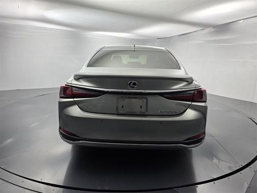 2019 Lexus ES 300h Ultra Luxury