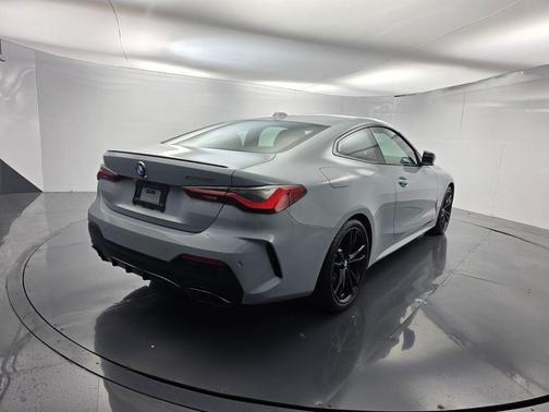 Brooklyn Gray Metallic 2024 BMW M440 i