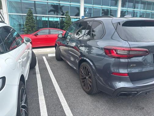 Arctic Gray Metallic 2022 BMW X5 M50i